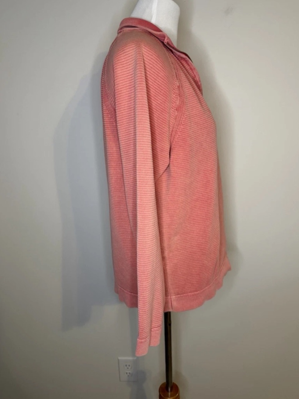 AE Stovepipe Jeans 8 Long and Tommy Bahama Relax 1/4 Zip Mens small pullover - Picture 12 of 16